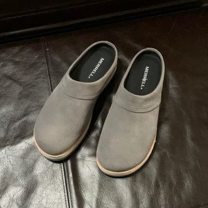 Merrell Juno clog suede. #8. Never worn, in box.